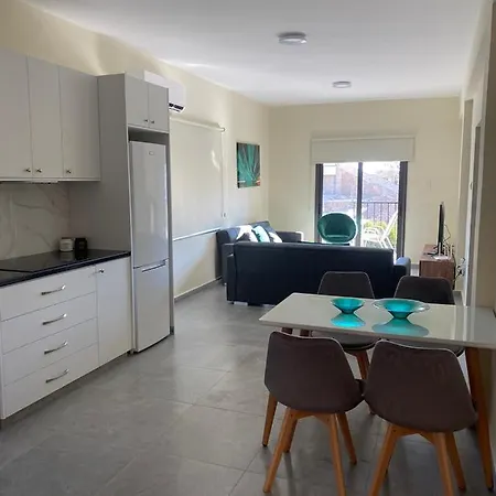 Two Bedroom Apartment, No 101, By Imh Travel & Tours Apartment